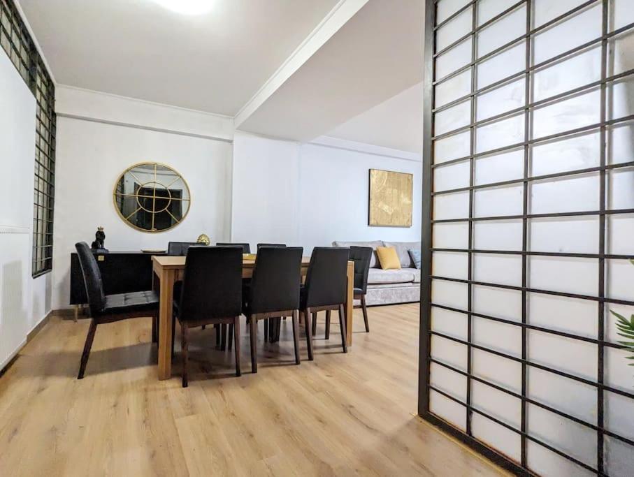 Divas King Apartment